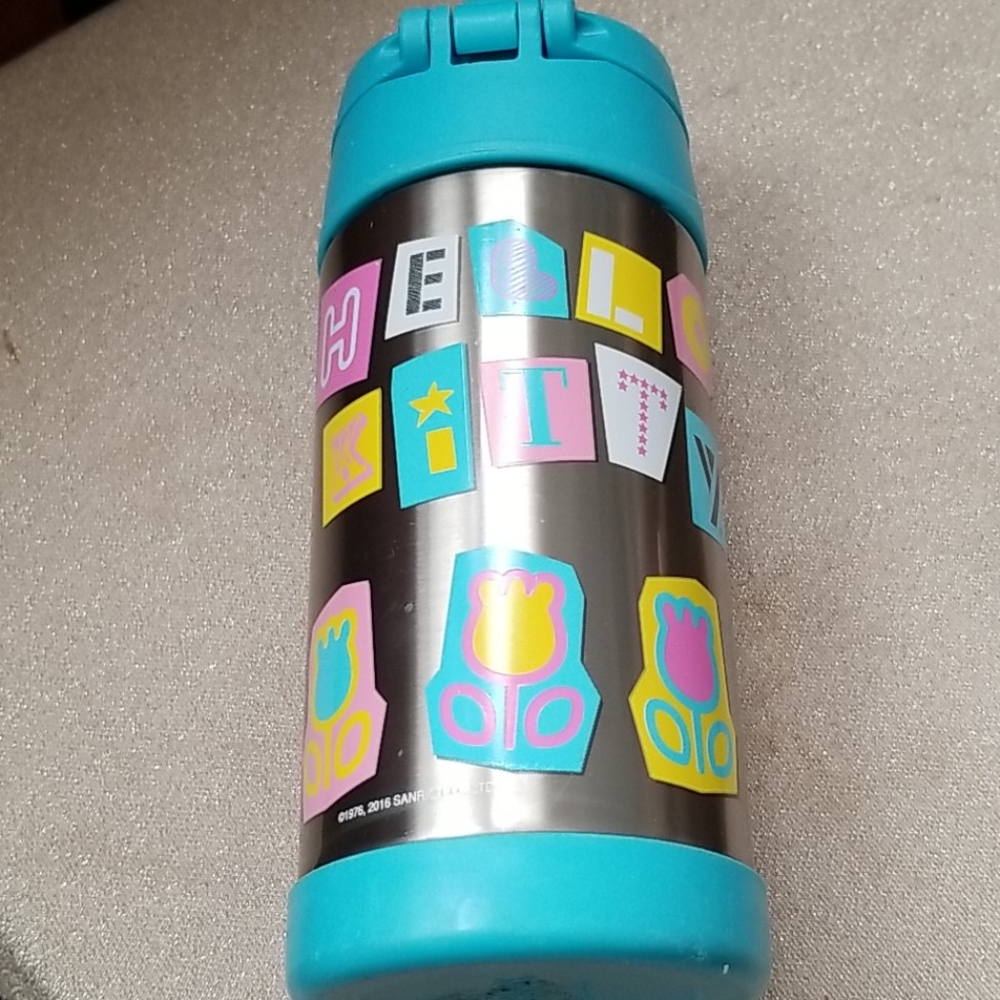 Hello Kitty Thermos Insulated Bottle 12 oz - Picture 5 of 6